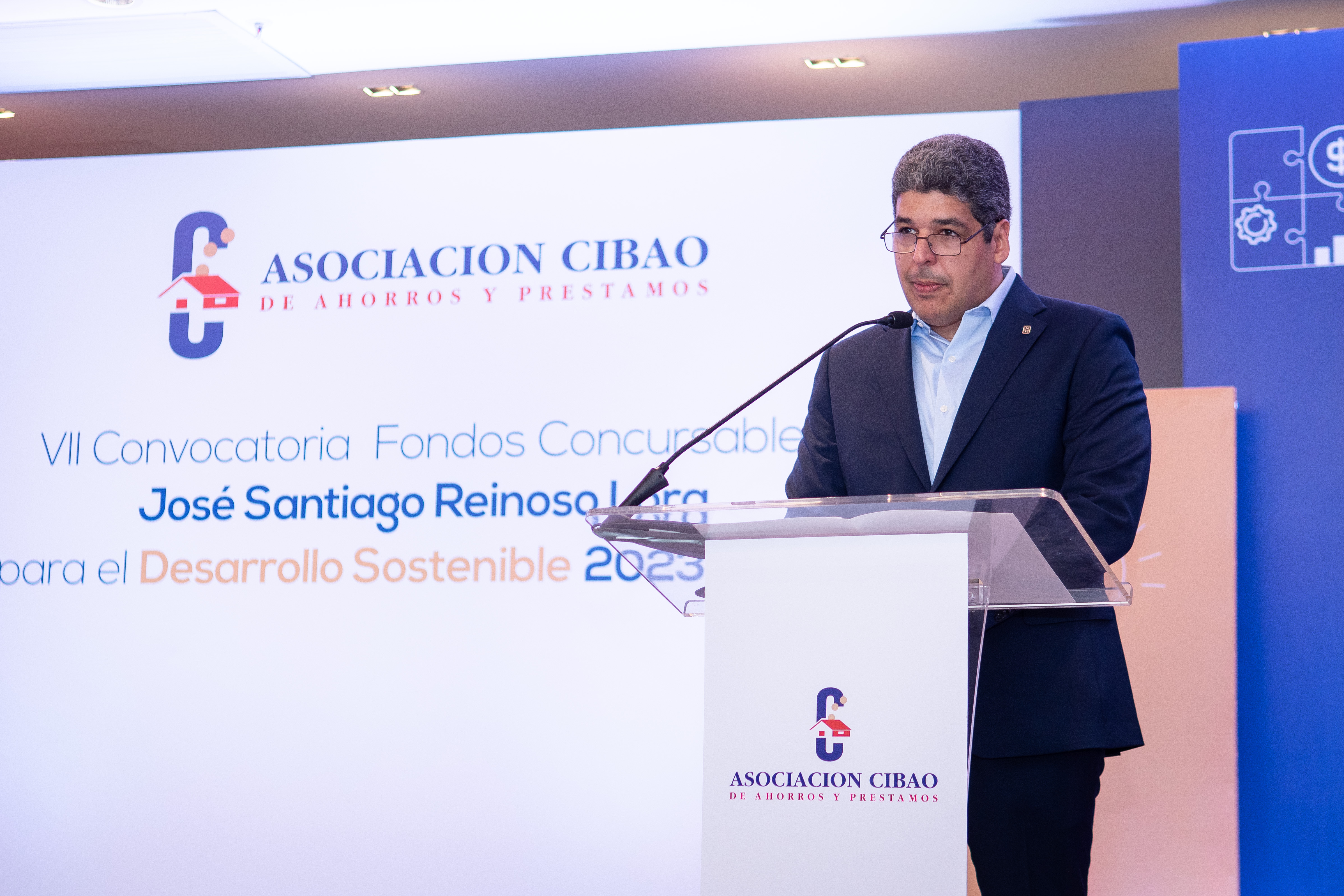 Asociación Cibao entrega fondos para desarrollo proyectos sociales imagen