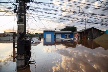BRASIL: Ascienden a 95 los muertos por las fuertes lluvias