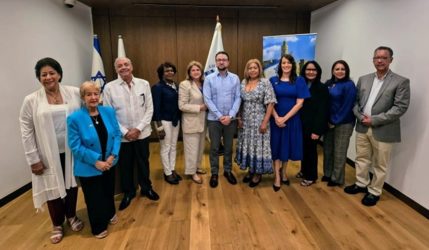 Juramentan nueva directiva Asociación Shalom de República Dominicana