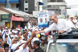 Abinader cerrará campaña con caravanas Monte Plata y el Cibao