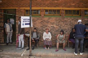 SUDAFRICA: Partido de Mandela podría perder poder en elecciones