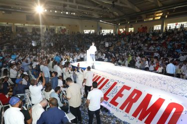 Abinader llama a votar por PRM en todas las boletas este 19 mayo