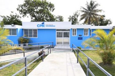 Vicepresidenta entrega remozado Centro de Salud de Primer Nivel