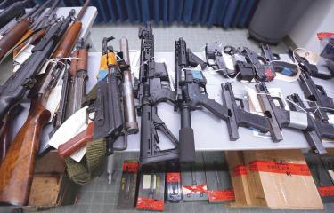 Bandidos aterrorizan a aduaneros haitianos por decomiso de armas