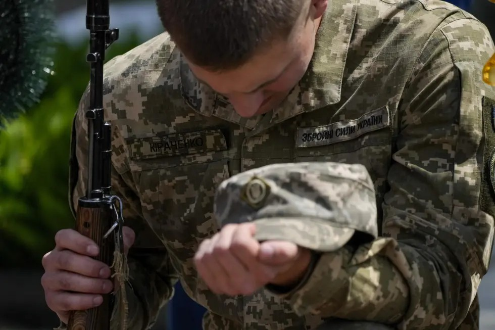 EU tacha «increíblemente grave» situación del Ejército ucraniano