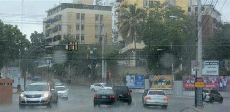 Onamet anuncia aguaceros por onda tropical y polvo del Sahara Onamet anuncia aguaceros por onda tropical y polvo del Sahara