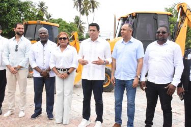 Ministerio anuncia inversión $32 millones en la playa Guayacanes
