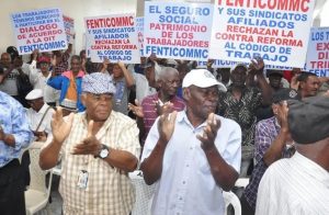 Trabajadores construcción no han recibido aumento prometido