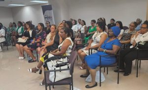 P. RICO: Capacitan dominicanas en curso de salud mental y terapia