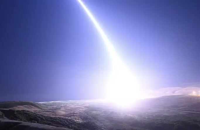 The United States Armed Forces is testing an intercontinental ballistic missile |  AlMomento.internet