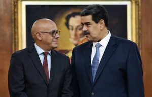 EEUU habría ofrecido mansión en RD para que Maduro se retire