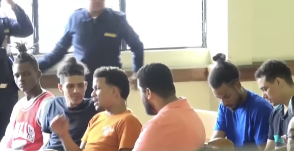 Dictan un año prisión preventiva a 6 acusados asaltar BR Santiago imagen