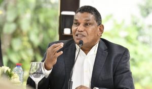 Periodista ve persisten desafíos democráticos en R. Dominicana