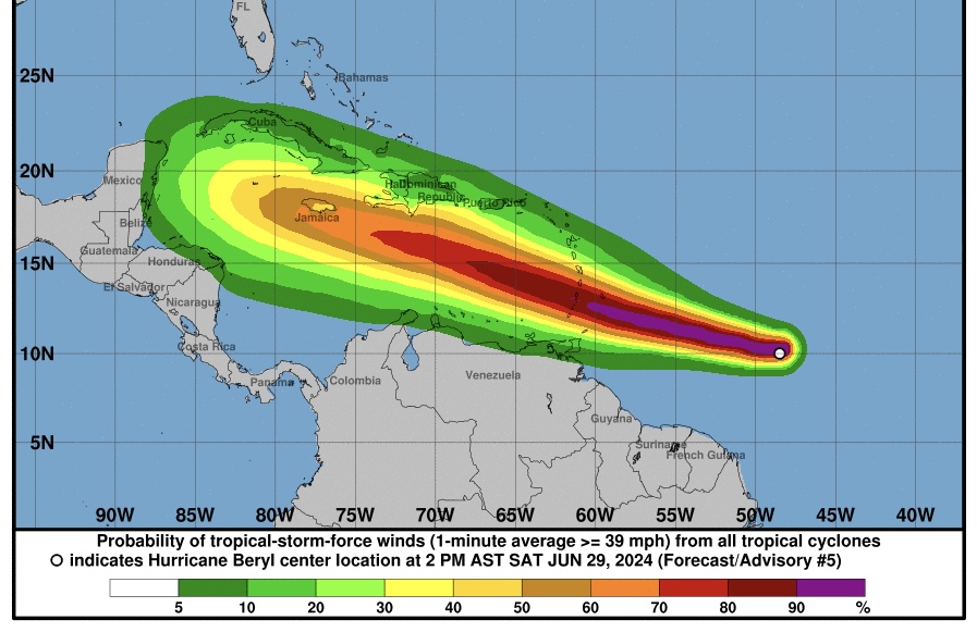 Estados Caribe Oriental emiten este sábado alerta de huracán imagen