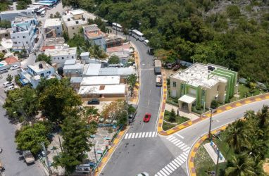 Turismo entrega calles, aceras y contenes en ciudad de Bayahíbe