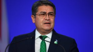 HONDURAS: Expresidente regresa tras indulto de Trump