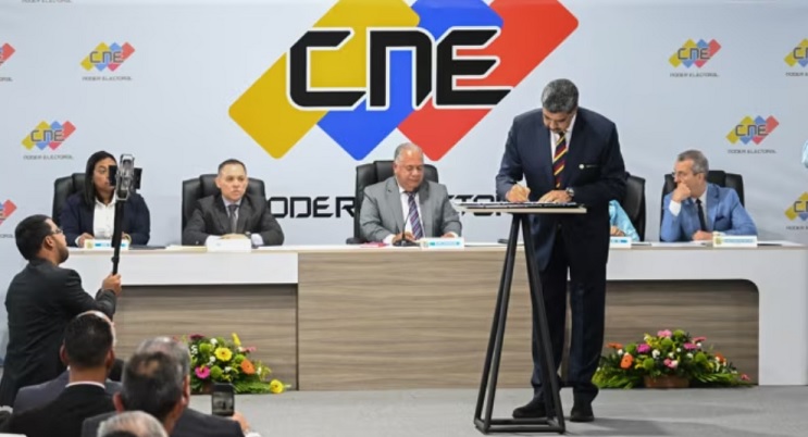VENEZUELA; Maduro acusa a dos candidatos opositores imagen