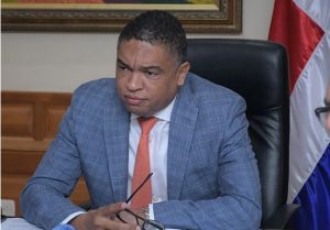 Senador considera MP hace daño «irreparable» a lucha corrupción