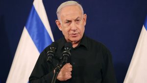 Netanyahu y su ejército entran en disputa; disuelve gabinete