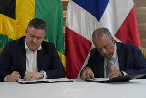 APORDOM firma entendimiento con su homólogo de Jamaica