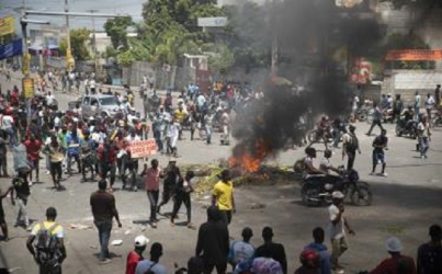HAITI: Ataque de banda deja 10 muertos, 12 casas incendiadas