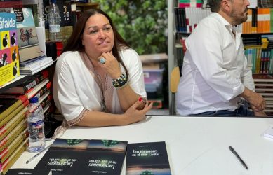 MADRID: Escritora Lilian Núñez firma ejemplares en Feria del Libro