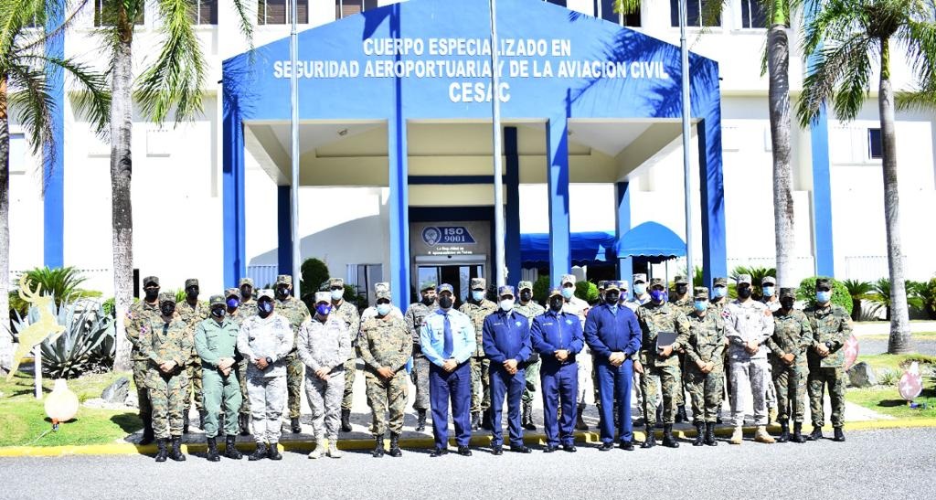 Sacan 400 del CESAC por tráfico drogas y extorsión en aeropuertos imagen