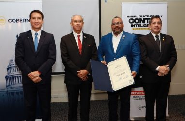 Consultores políticos sostienen encuentro en ciudad Guayaquil