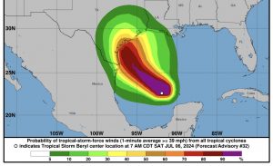 Tormenta tropical Beryl rumbo a sur Texas; sería otra vez huracán