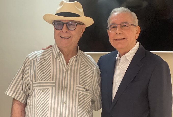 Hipólito Mejía visitó a Danilo Medina y «renuevan su amistad» imagen