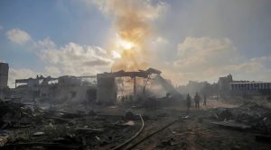 Mueren 25 palestinos tras noche de bombardeos israelíes en Gaza