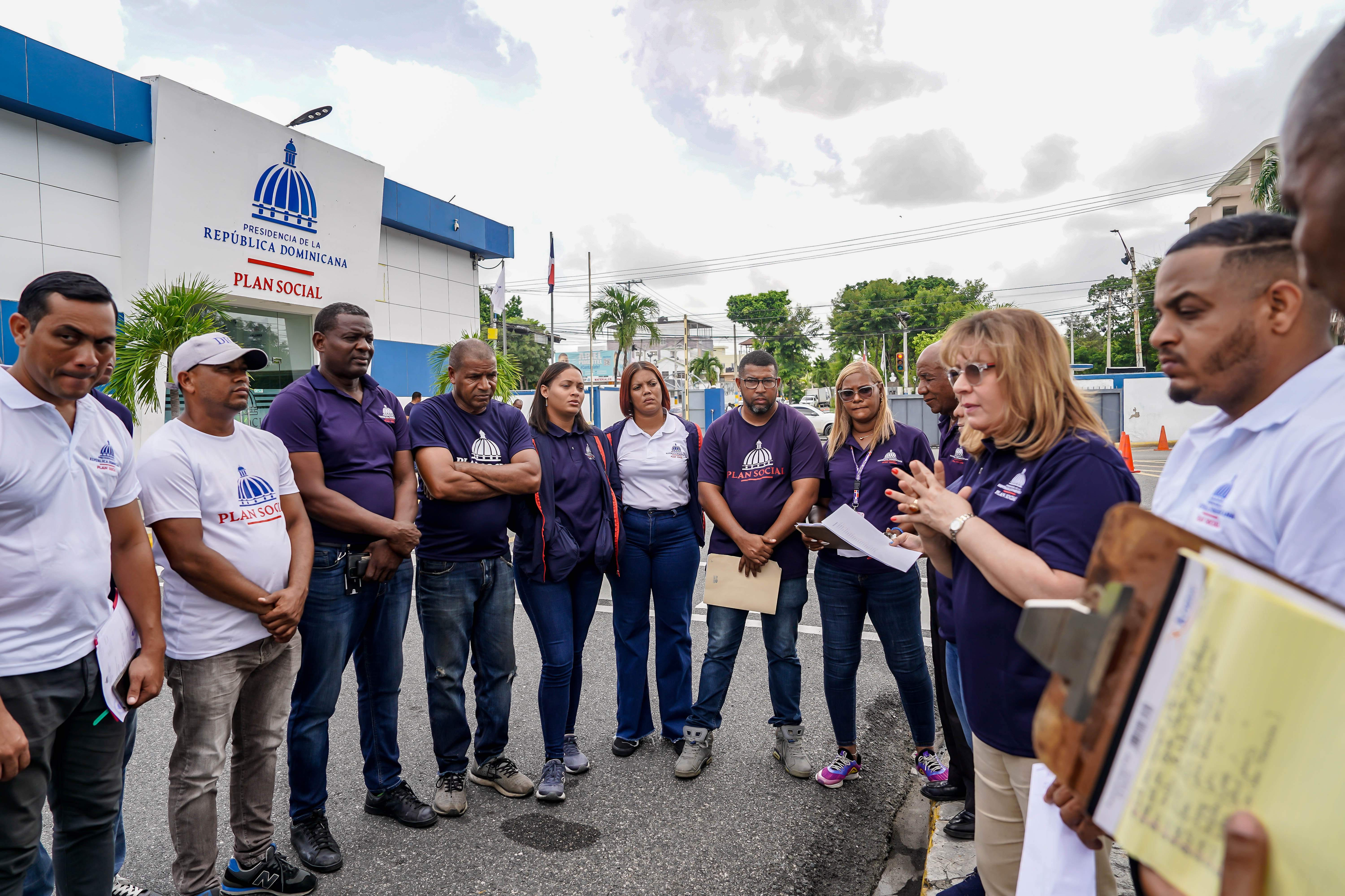 Plan Social refuerza centros de acopio zonas bajo alerta por Beryl imagen