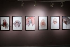 Indhira Hernández inaugura su exposición “¿Auto-retrato?”