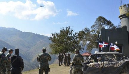 Ministro de Defensa dominicano afirma la frontera está en calma