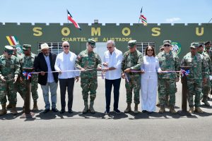 Abinader inaugura local Batallón del Ejército y centro de Migración