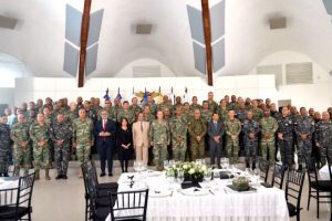 Reconocen excelencia de militares dominicanos durante elecciones