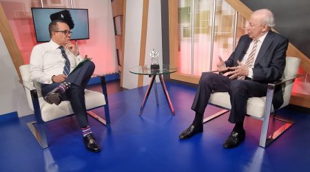 Advierte reforma constitucional requiere aprobación de 70 leyes