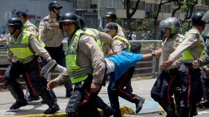 Cuba niega incida en la represión de las protestas en Venezuela