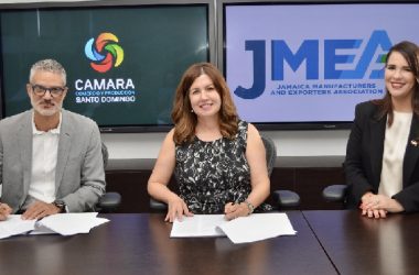 S. Domingo y Jamaica acuerdan fortalecer intercambio comercial