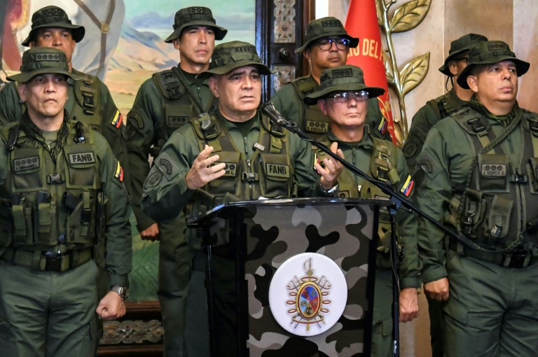 Armada de Venezuela proclama «absoluta lealtad» a Maduro imagen