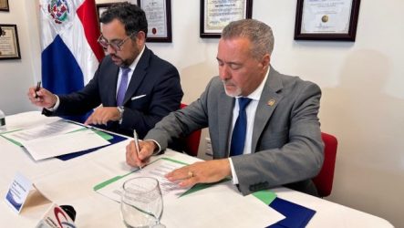 PATERSON: Consulado RD y USIL acuerdan proyectos académicos