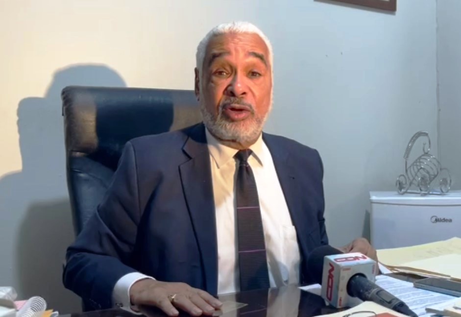 PLD: Tilda de irresponsable al ministro Educación dominicano imagen