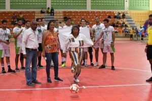 Arrancó fútbol sala universitario; Ucateba golea a Uniremhos