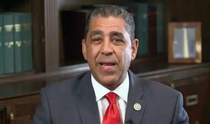 NY: Adriano Espaillat conmemora el 89 aniversario del Seguro Social