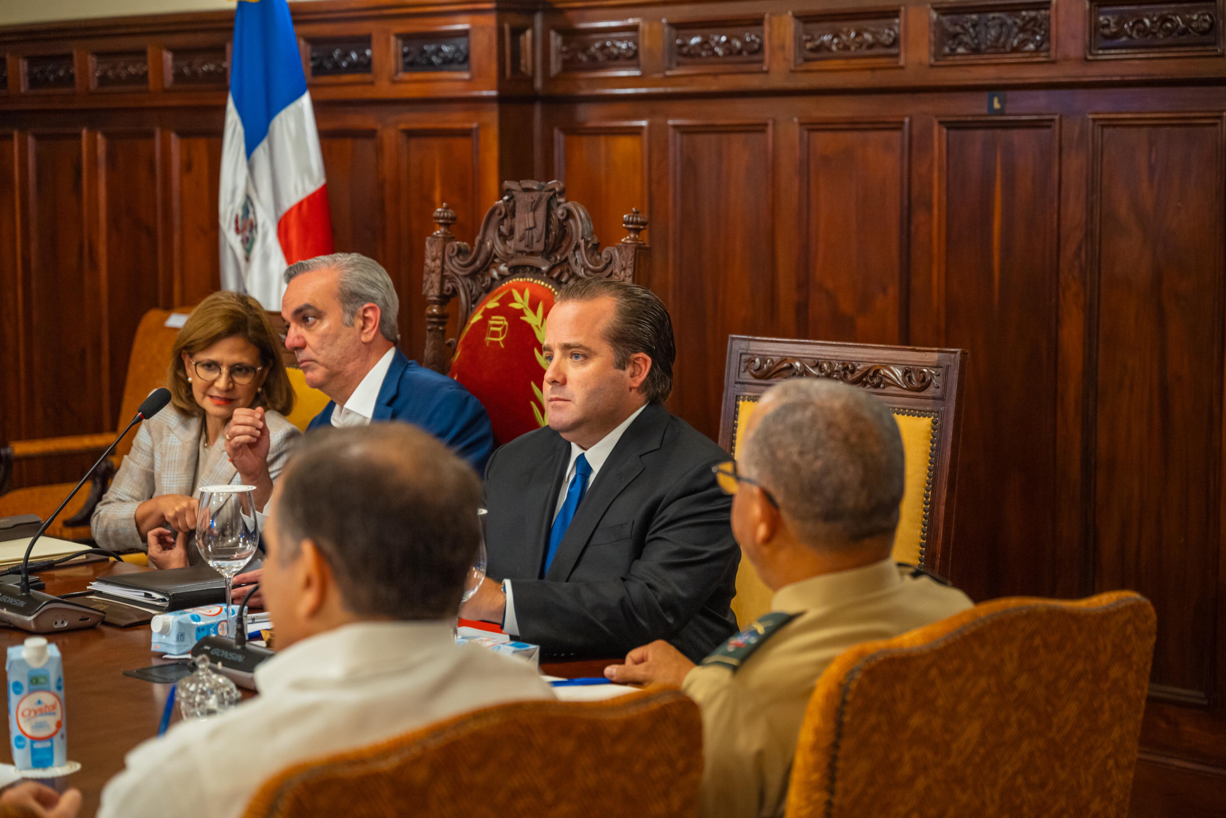 Gobierno crea comité ciudadano para «garantizar transparencia» imagen