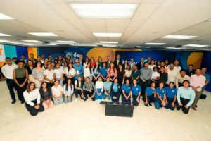 Banco Popular otorga 60 becas a jóvenes dominicanos meritorios  