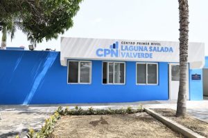 Vicepresidenta inaugura dos centros de salud en Laguna Salada