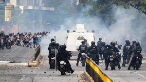 VENEZUELA: Suman 24 muertos en protestas tras presidenciales