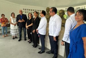 MIAMI: Rinden homenaje a los héroes de la Restauración