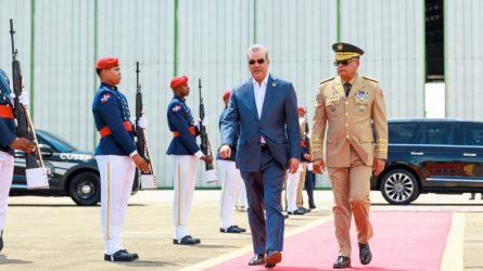 Presidente dominicano viajó a Francia; estará siete días fuera